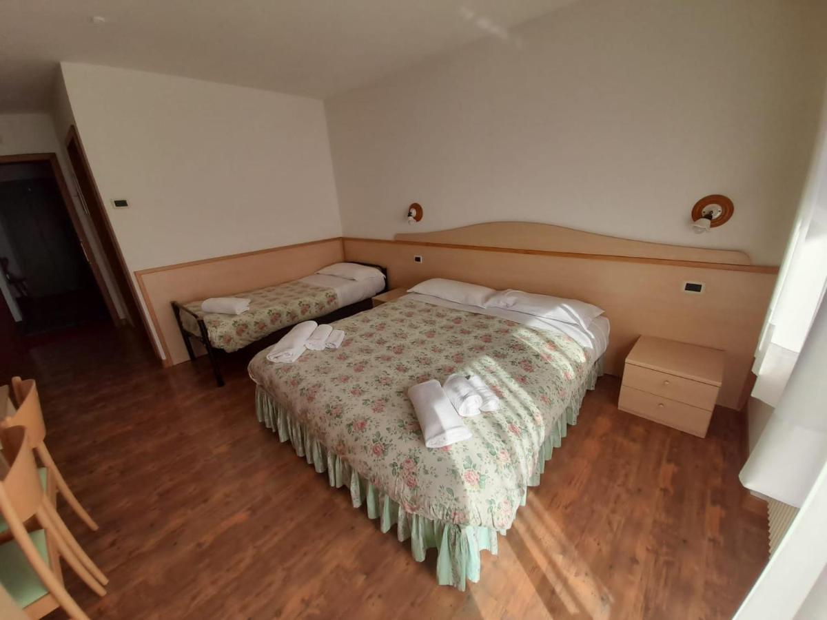 Hotel Garni B&B Maffei Pinzolo Zewnętrze zdjęcie