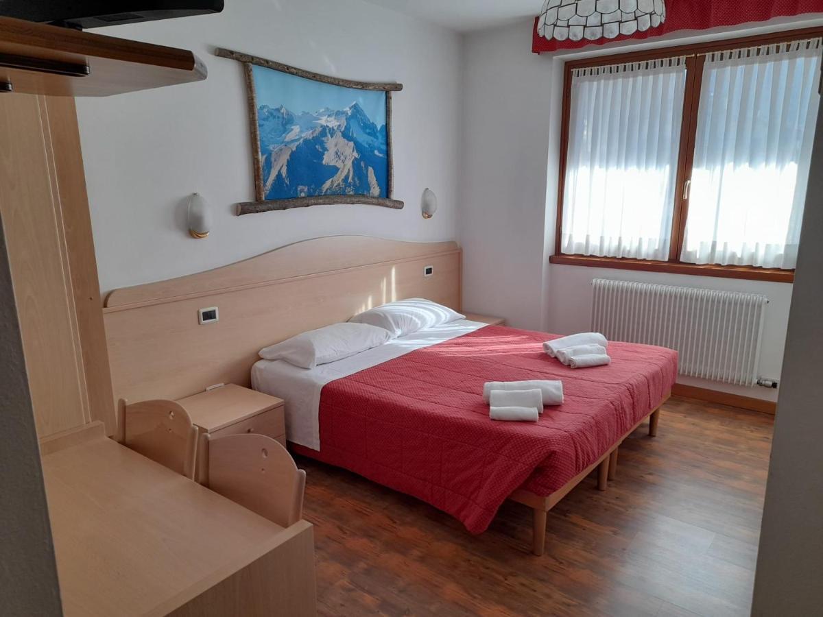 Hotel Garni B&B Maffei Pinzolo Zewnętrze zdjęcie