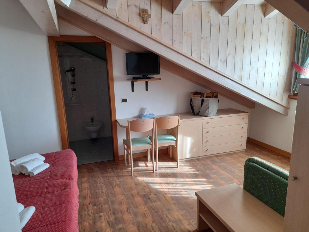 Hotel Garni B&B Maffei Pinzolo Zewnętrze zdjęcie