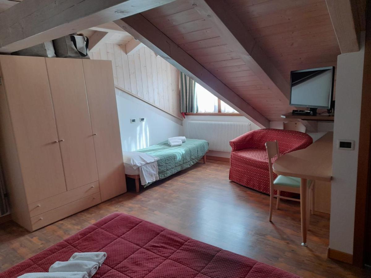Hotel Garni B&B Maffei Pinzolo Zewnętrze zdjęcie